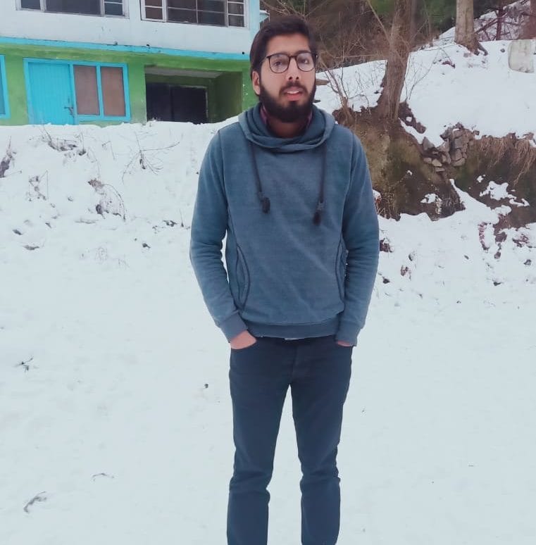 https://www.discoverpakistan.org.pk/wp-content/uploads/Zeshan-Ahmed-1-e1622749118413.jpeg